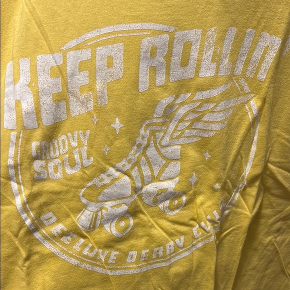 Luxe Yellow Vintage Inspired Graphic Short Sleeve Tee - Picture 6 of 12